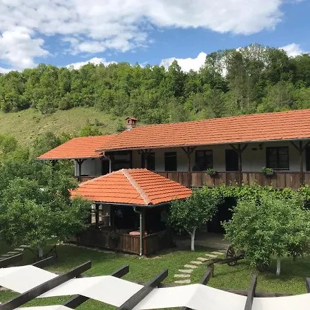 Farm stay Tosa Poganovo