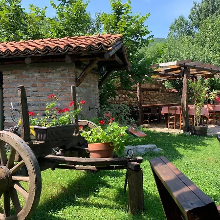 Alloggio per agriturismo Tosa