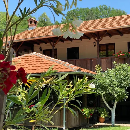 Farm stay Tosa Poganovo