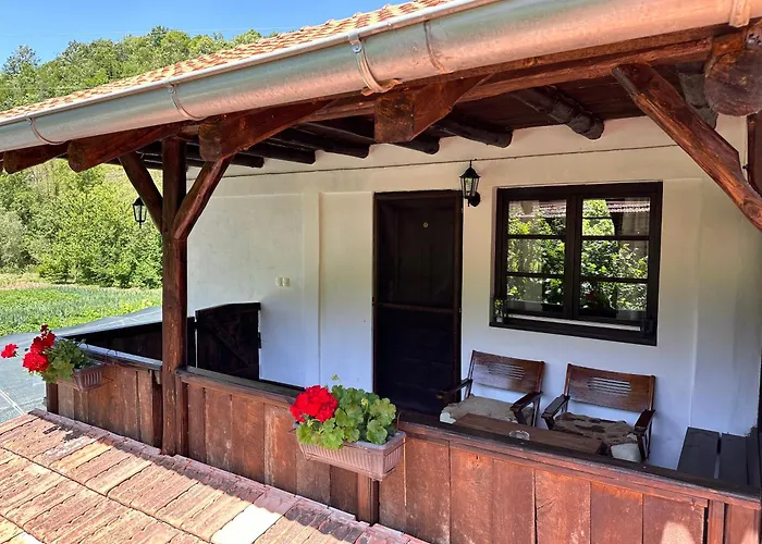 Κατάλυμα σε φάρμα Tosa