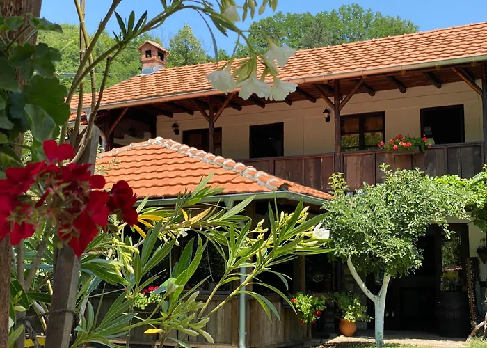 Κατάλυμα σε φάρμα Tosa Poganovo